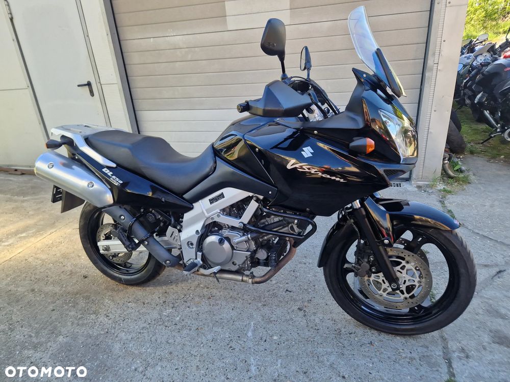 Suzuki V-STROM - 1