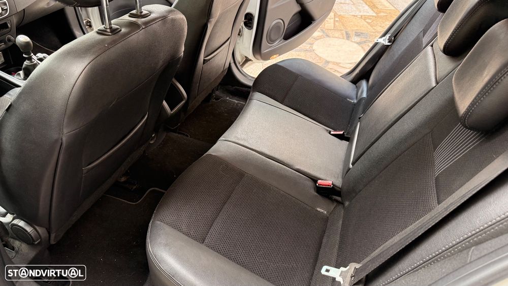 Renault Mégane 1.5 dCi Dynamique - 10