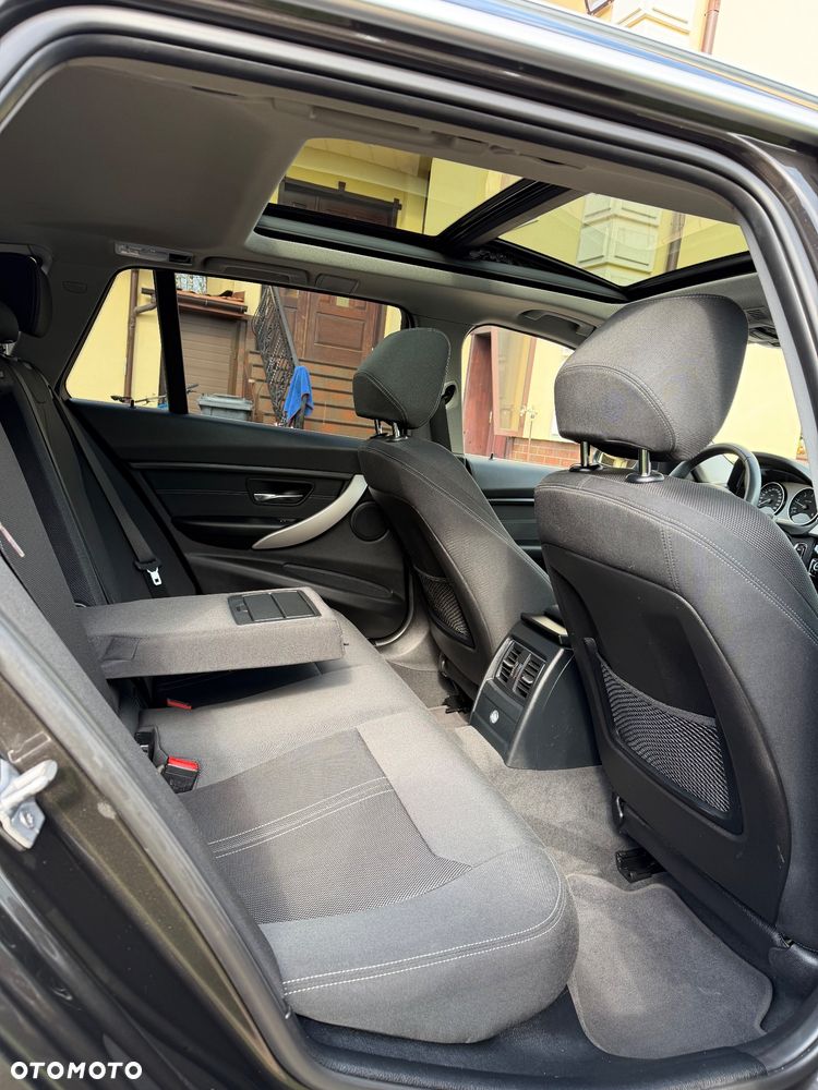 BMW Seria 3 320d Efficient Dynamics Edition Blue Perf Sport Line - 27