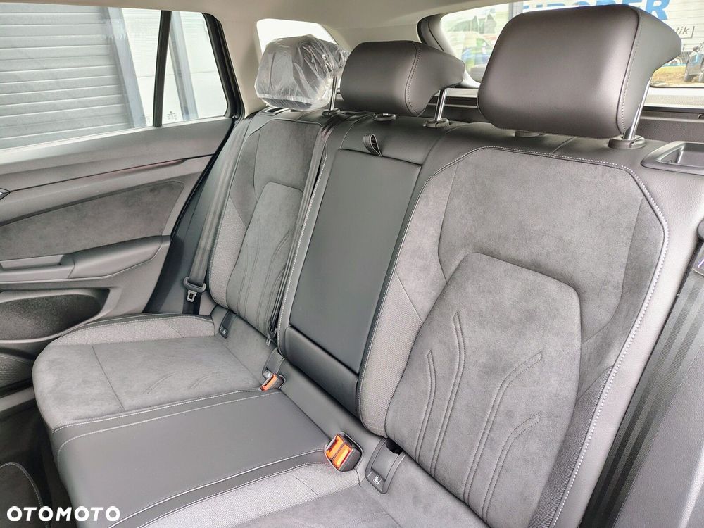 Volkswagen Golf Variant - 24