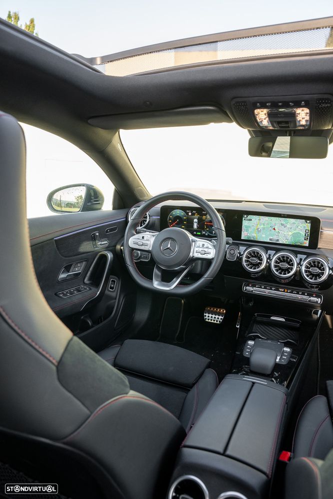 Mercedes-Benz CLA 250 e 8G-DCT AMG Line - 32