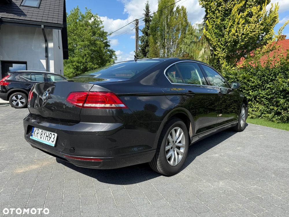 Volkswagen Passat 2.0 TDI SCR Comfortline DSG - 5