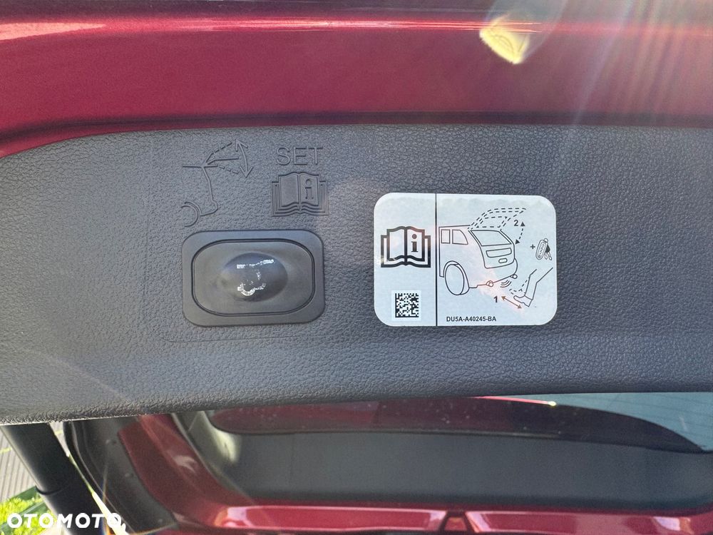 Ford Kuga 1.5 EcoBoost 2x4 ST-Line - 19