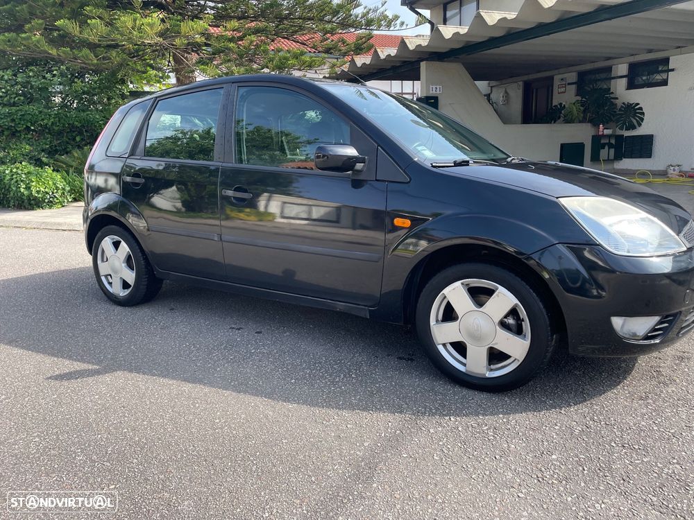 Ford Fiesta 1.4 TDCI Ambiente - 5