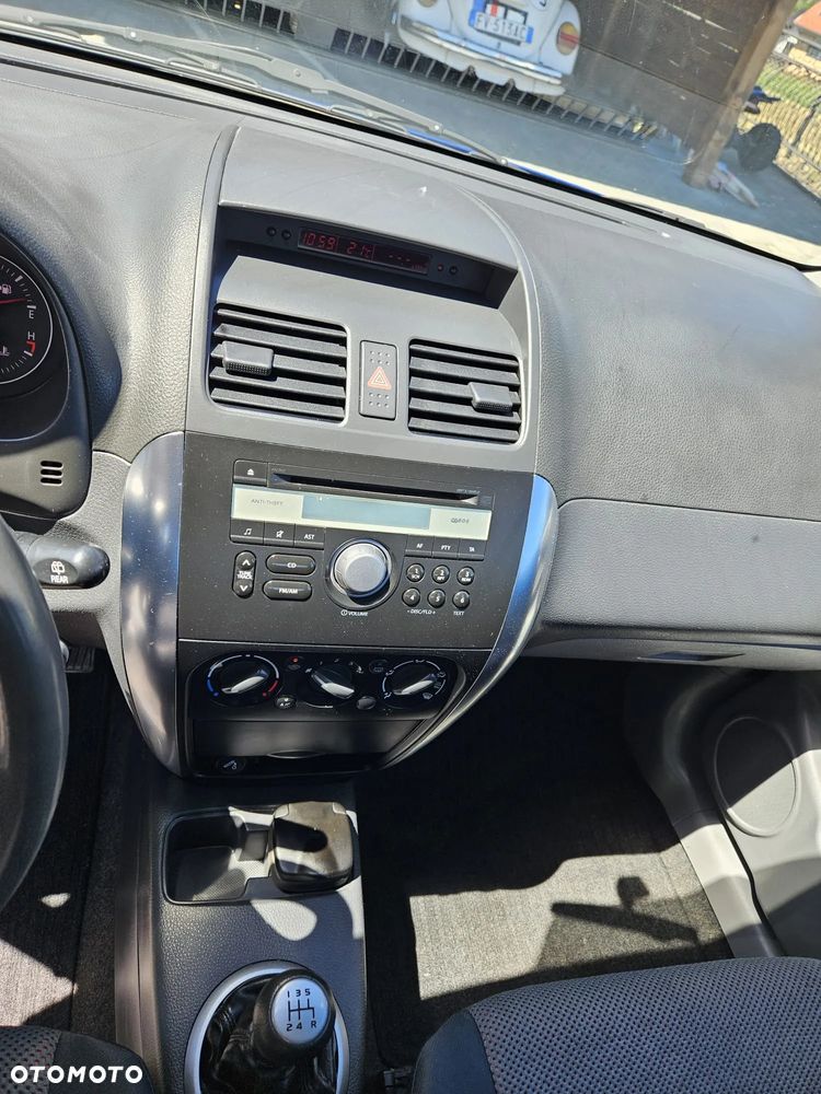 Suzuki SX4 1.6 DDiS Comfort - 10