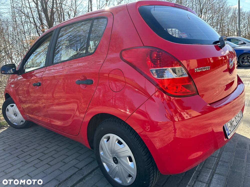Hyundai i20 1.2 FIFA WM Edition - 15
