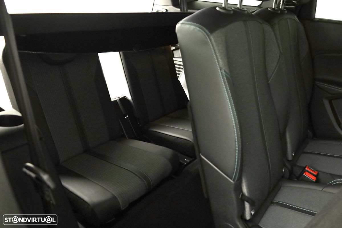Peugeot 5008 1.2 PureTech Allure Pack EAT8 - 24