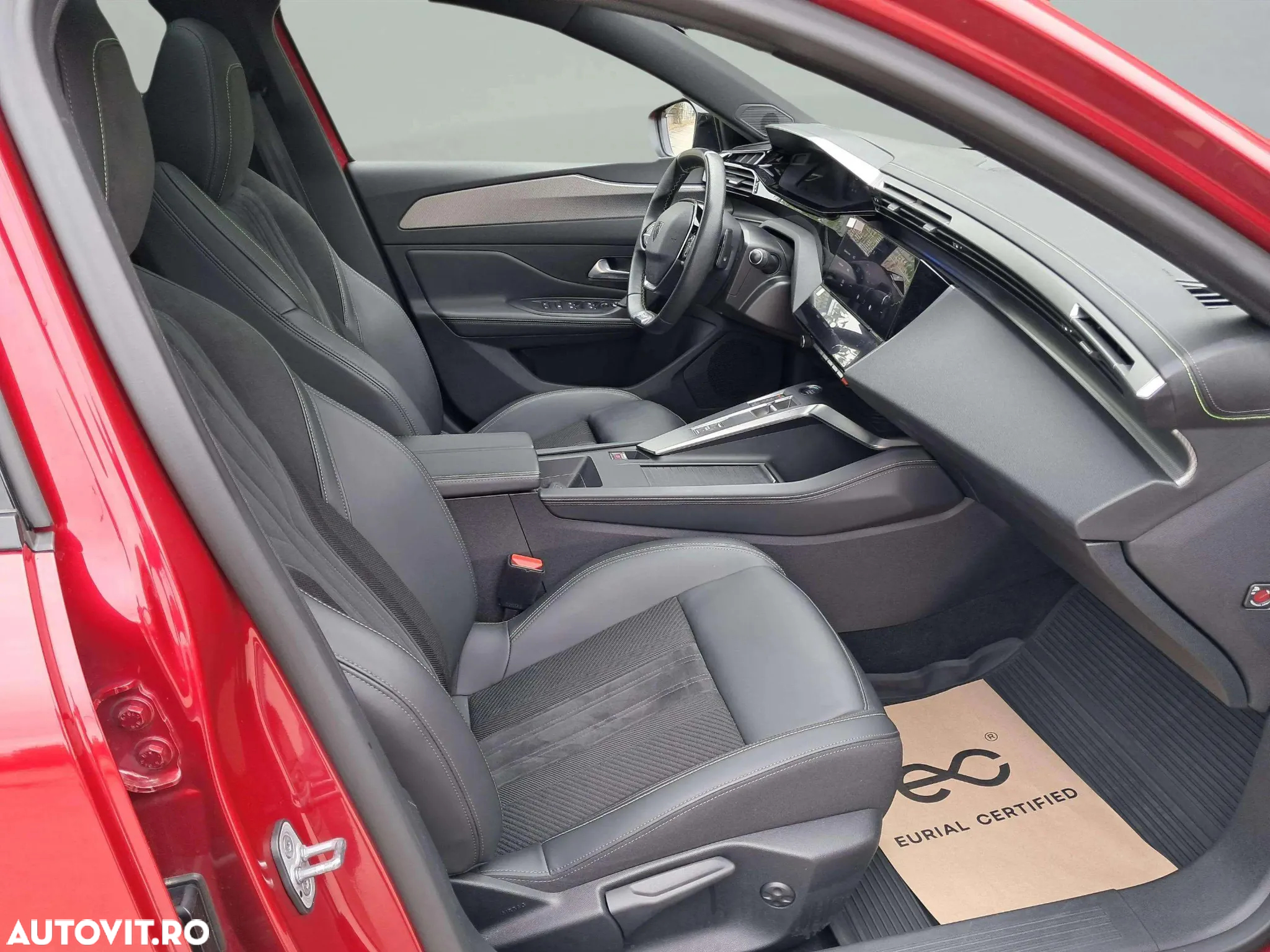 Peugeot 308 SW 1.5L BlueHDI EAT8 GT - 10
