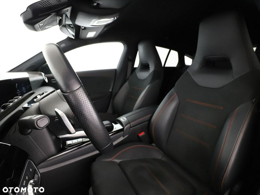 Mercedes-Benz CLA 180 mHEV AMG Line 7G-DCT - 14