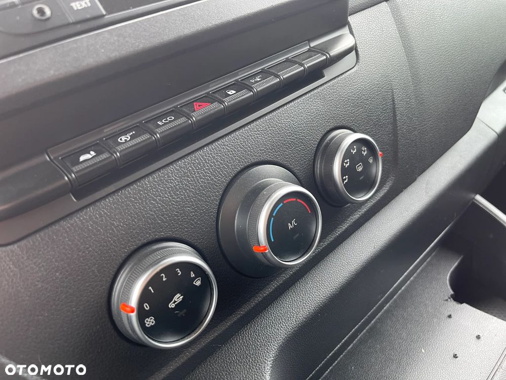 Renault Master Nowy Model_Grudzień 2020 ROK_2.3 DCI 180 KM_L3H2 DŁUGI_Bogata wersja LED,KLIMA - 13