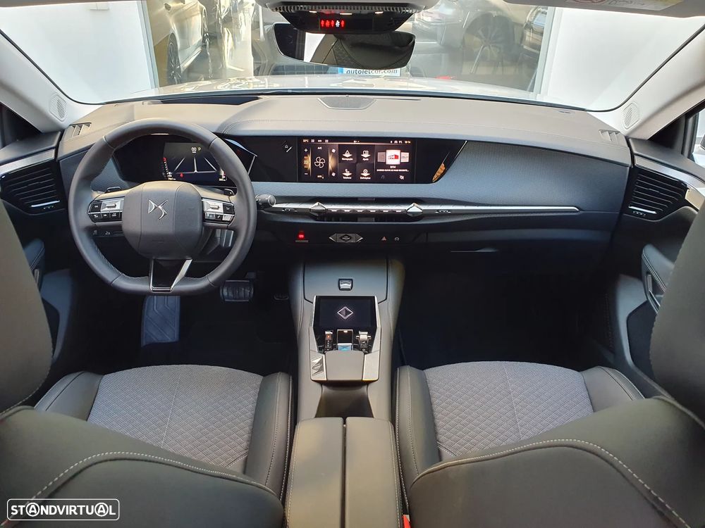 DS DS4 4 1.2 PureTech Performance Line EAT8 - 28