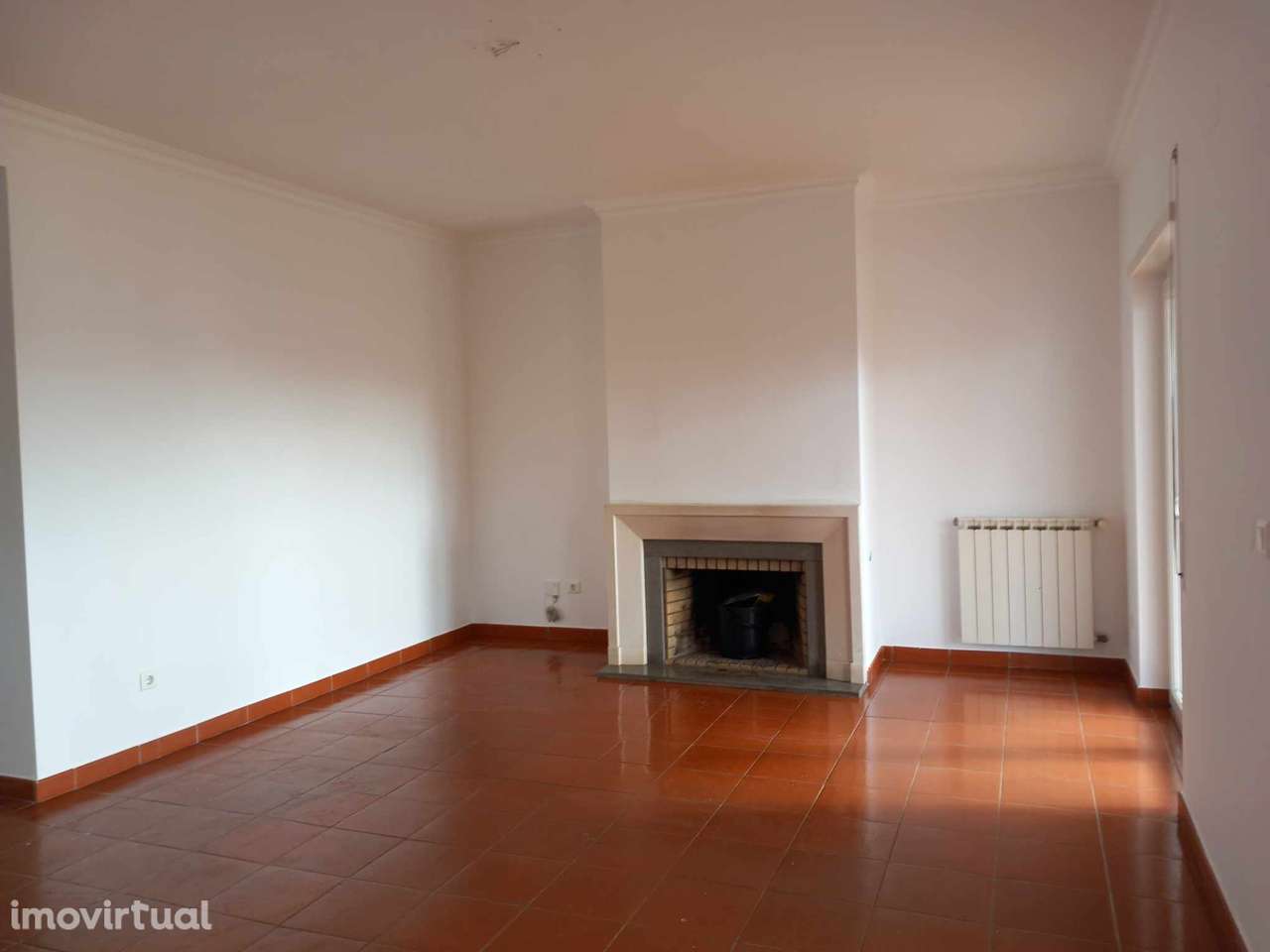 T1 no Campo Real com Terraço e Estacionamento! - Grande imagem: 4/19