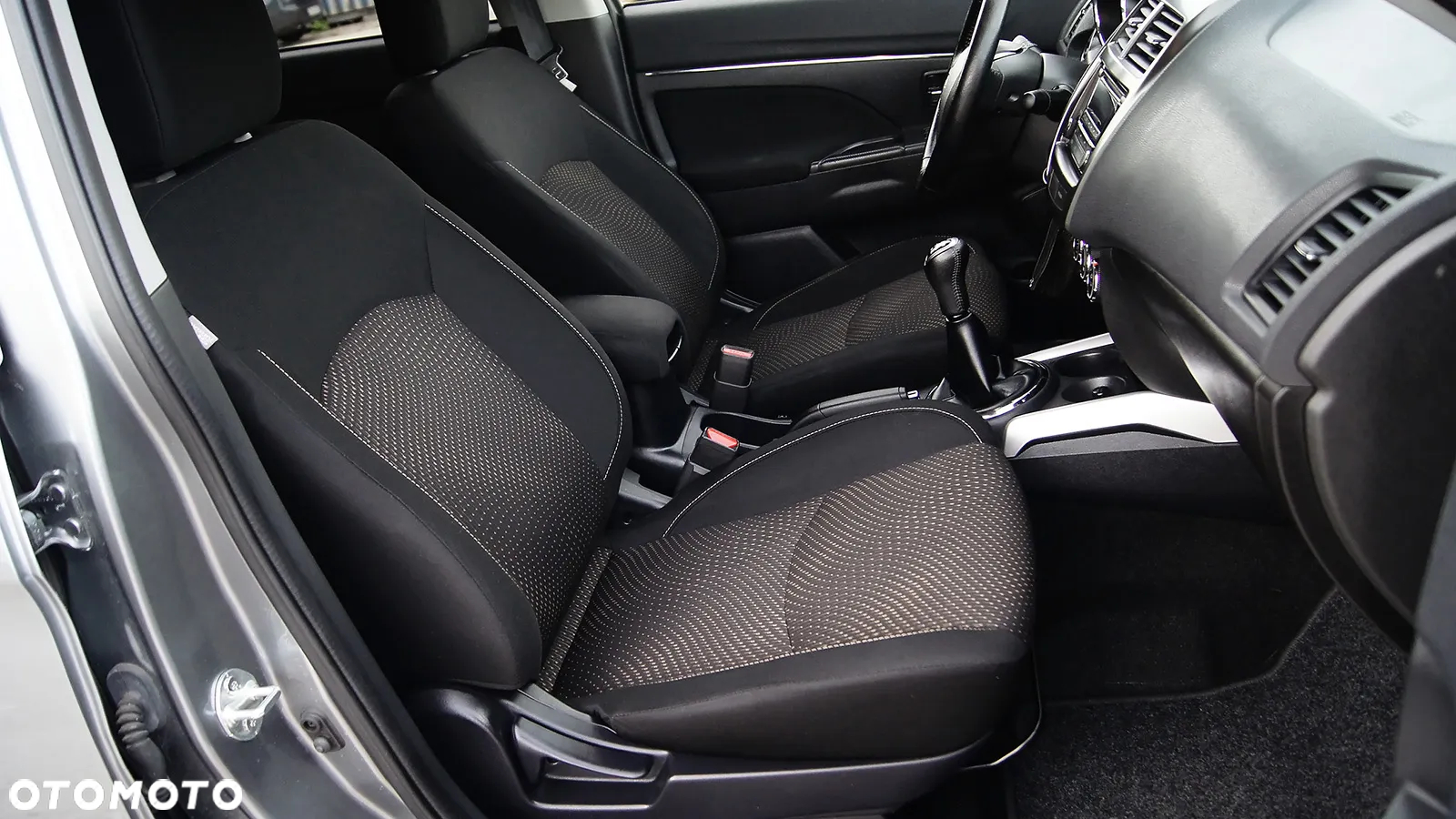 Mitsubishi ASX - 16