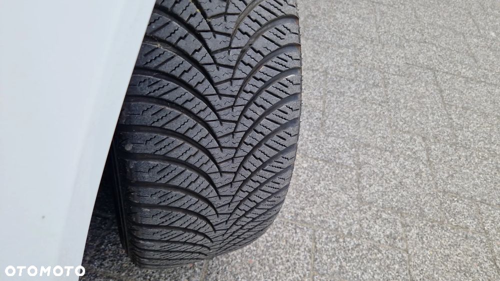 Ford Fiesta 1.0 EcoBoost Titanium - 35