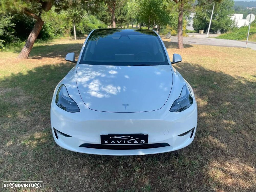 Tesla Model Y Long Range Dual Motor AWD — fotografia 3