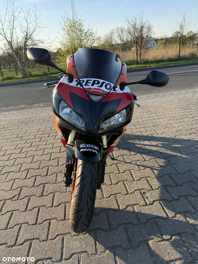 Honda CBR - 8