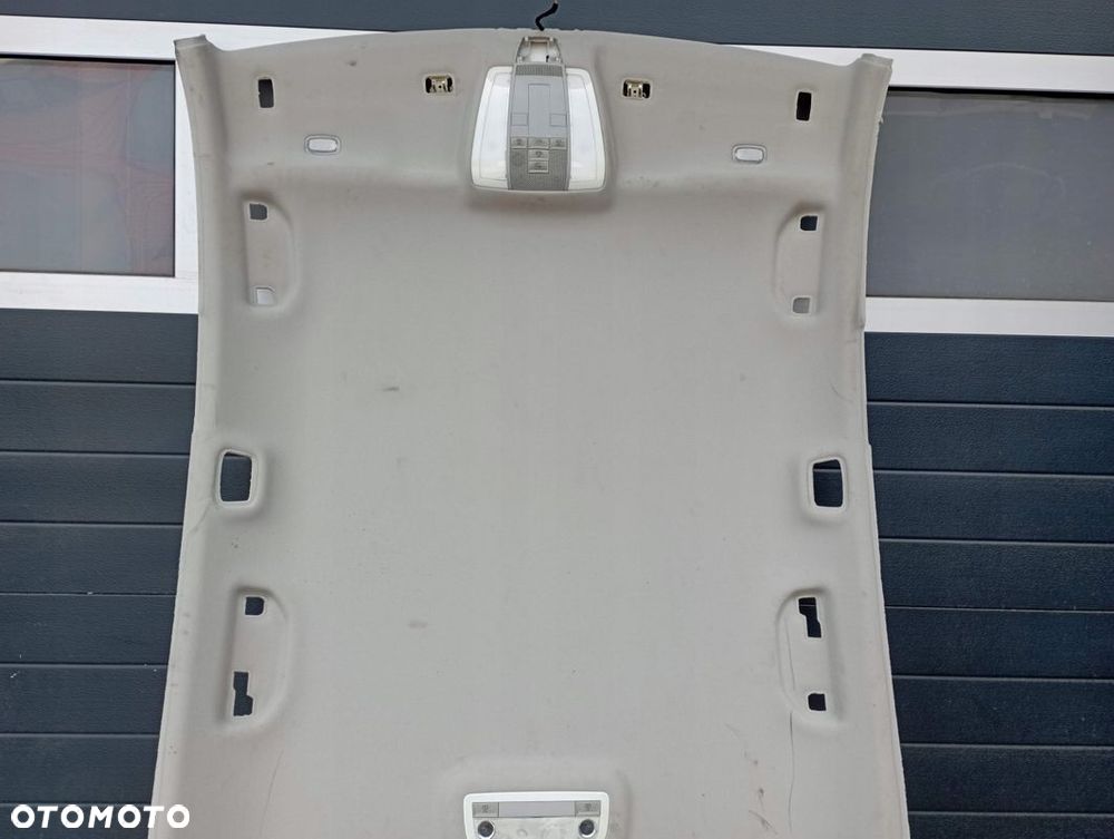 MERCEDES W204 KOMBI PODSUFITKA EUROPA A2046906850 - 3