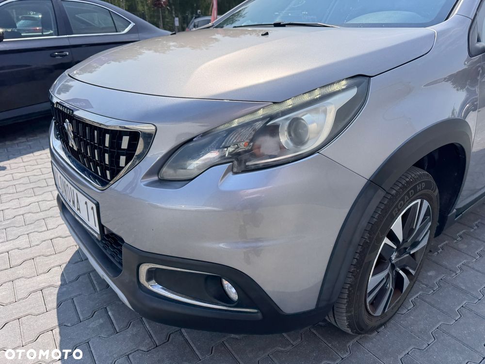 Peugeot 2008 1.2 Pure Tech Allure S&S - 3