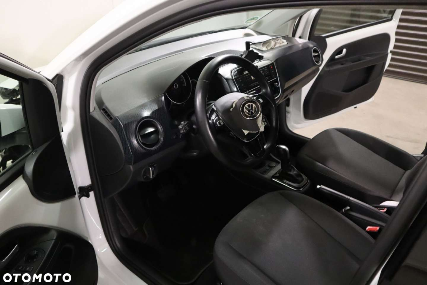 Volkswagen up! e-up - 18