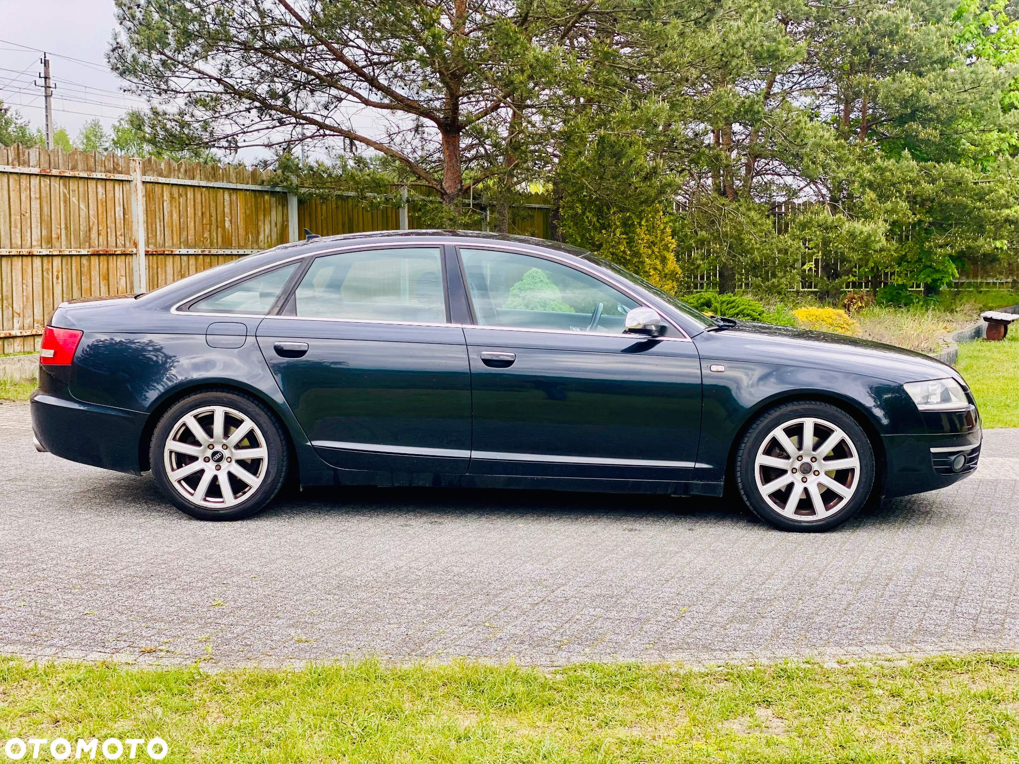 Audi A6 2.4 - 21