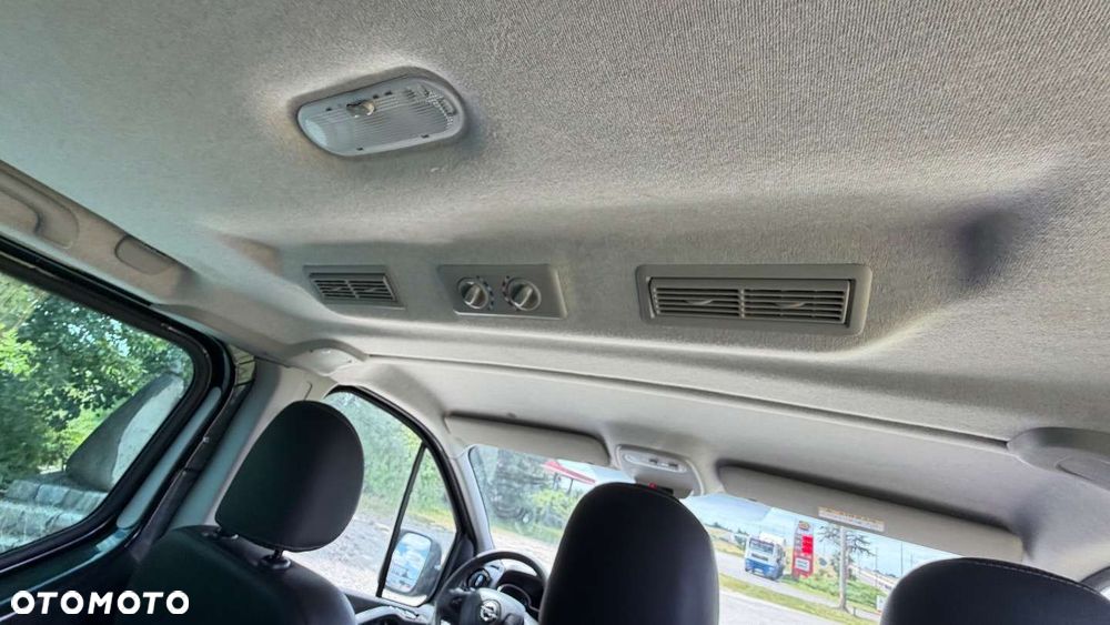 Opel Vivaro - 20