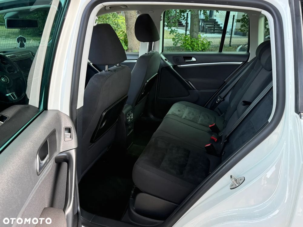 Volkswagen Tiguan 2.0 TDI DPF 4Motion Exclusive - 9
