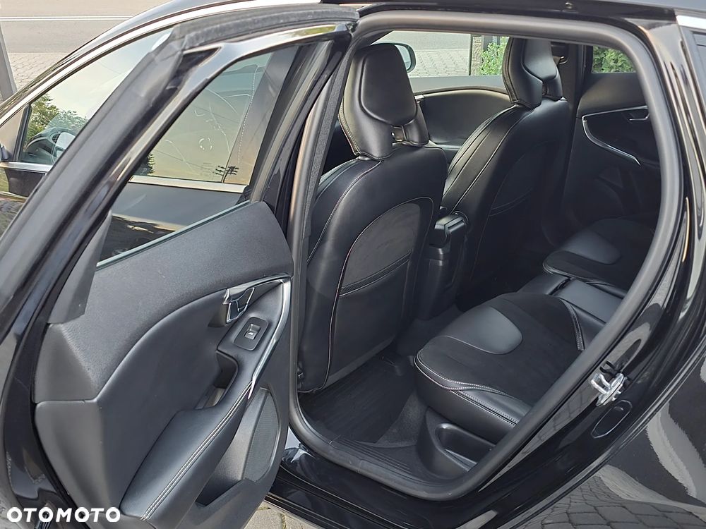 Volvo V40 D2 RDesign - 22