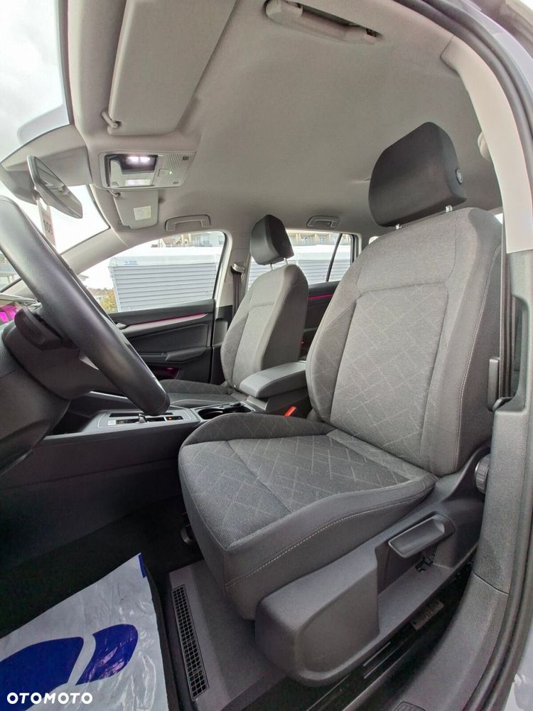 Volkswagen Golf - 11