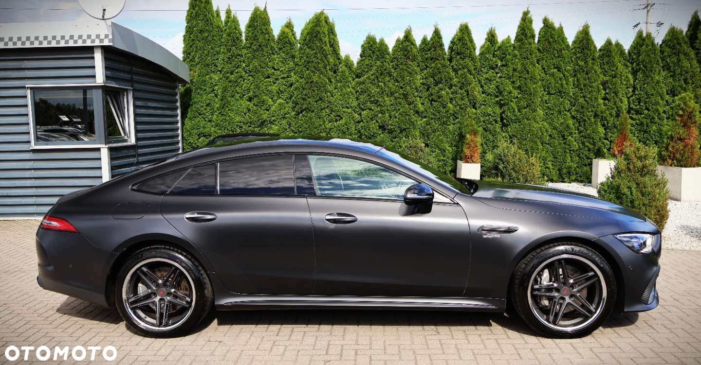 Mercedes-Benz AMG GT - 4