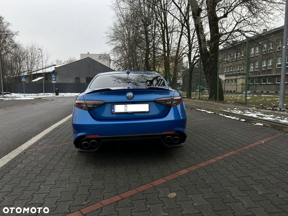 Alfa Romeo Giulia - 10