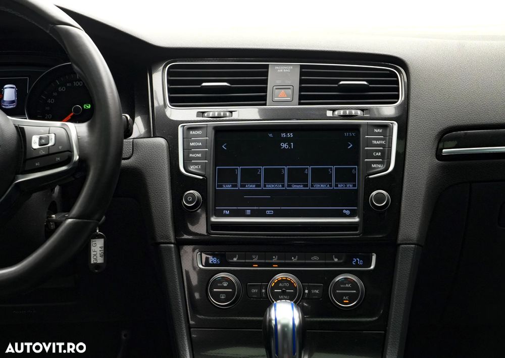 Volkswagen Golf - 19