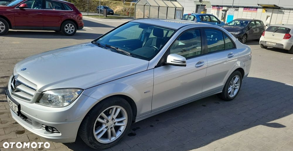 Mercedes-Benz Klasa C 180 CGI Automatik BlueEFFICIENCY - 15