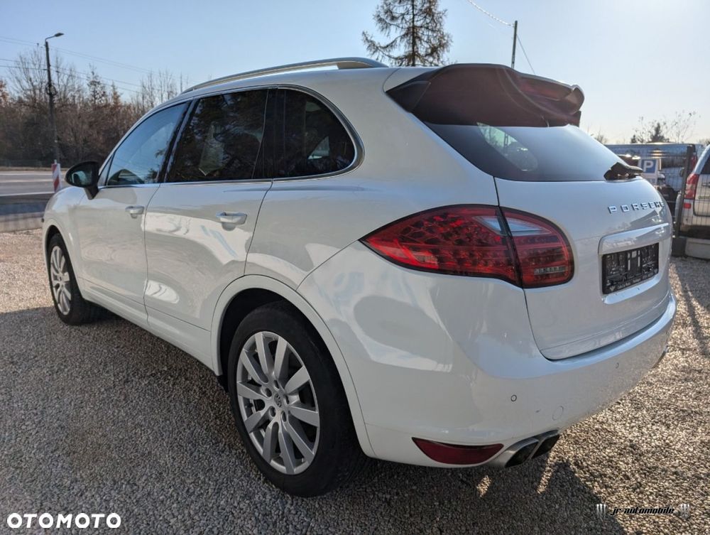 Porsche Cayenne - 5