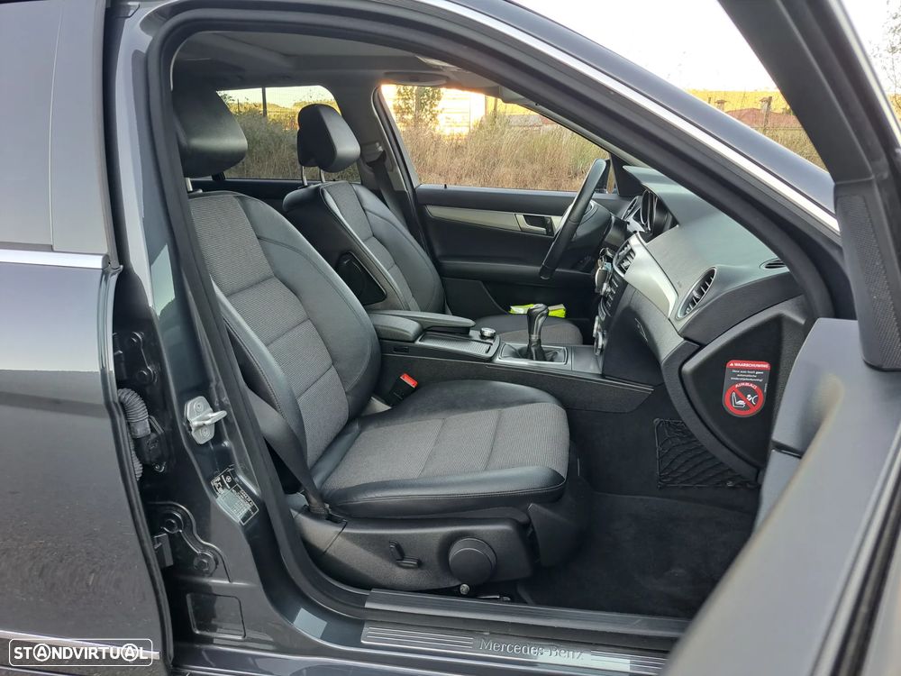 Mercedes-Benz C 220 - 21