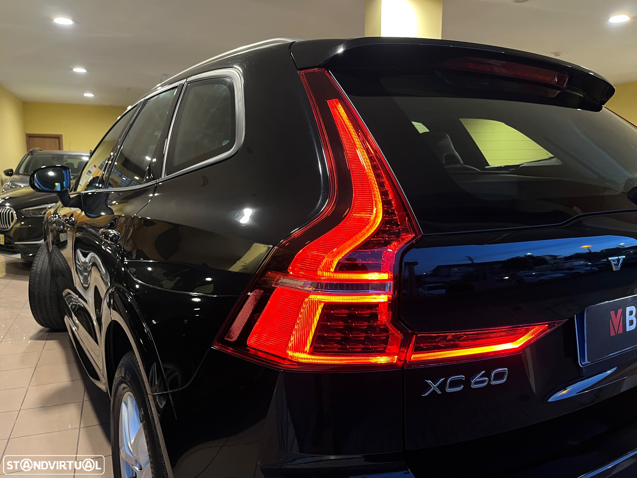 Volvo XC 60 2.0 D4 Momentum AWD Geartronic - 13