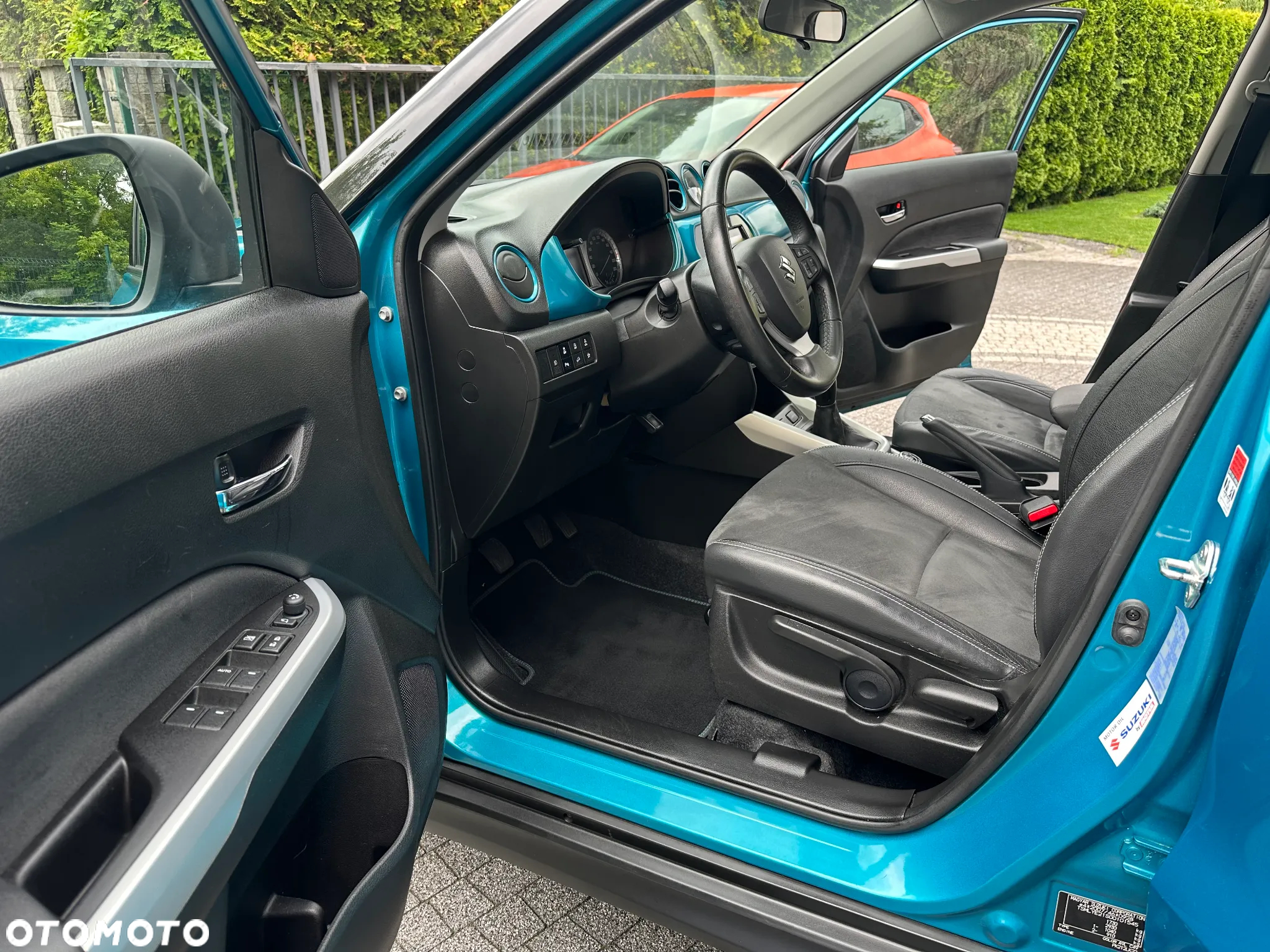 Suzuki Vitara 1.6 XLED SUN 4WD - 28