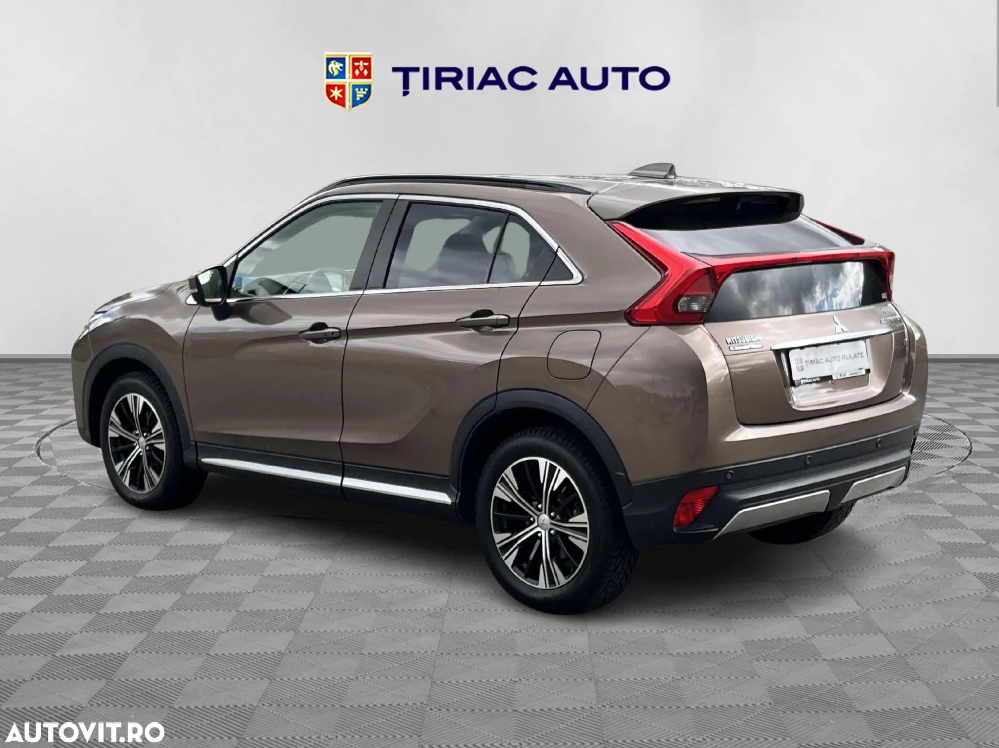 Mitsubishi Eclipse-Cross 1.5-litre 16-valve DOHC MIVEC 4X4 Intense+ Aut. - 4