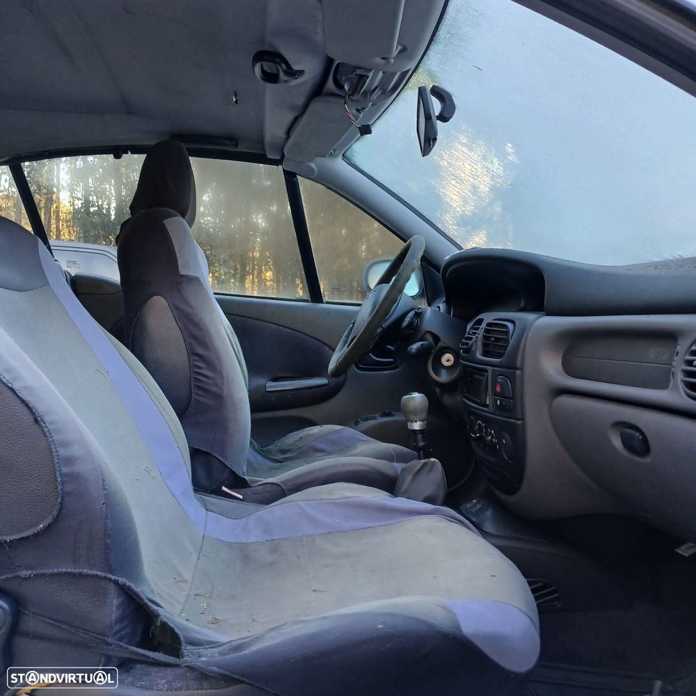 Renault Mégane I Cabriolet 1.4 16V 95cv de 1999 - Peças Usadas (10247) - 5