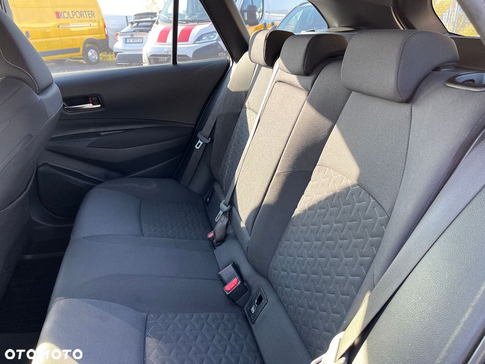 Toyota Corolla 1.8 Hybrid Comfort - 28