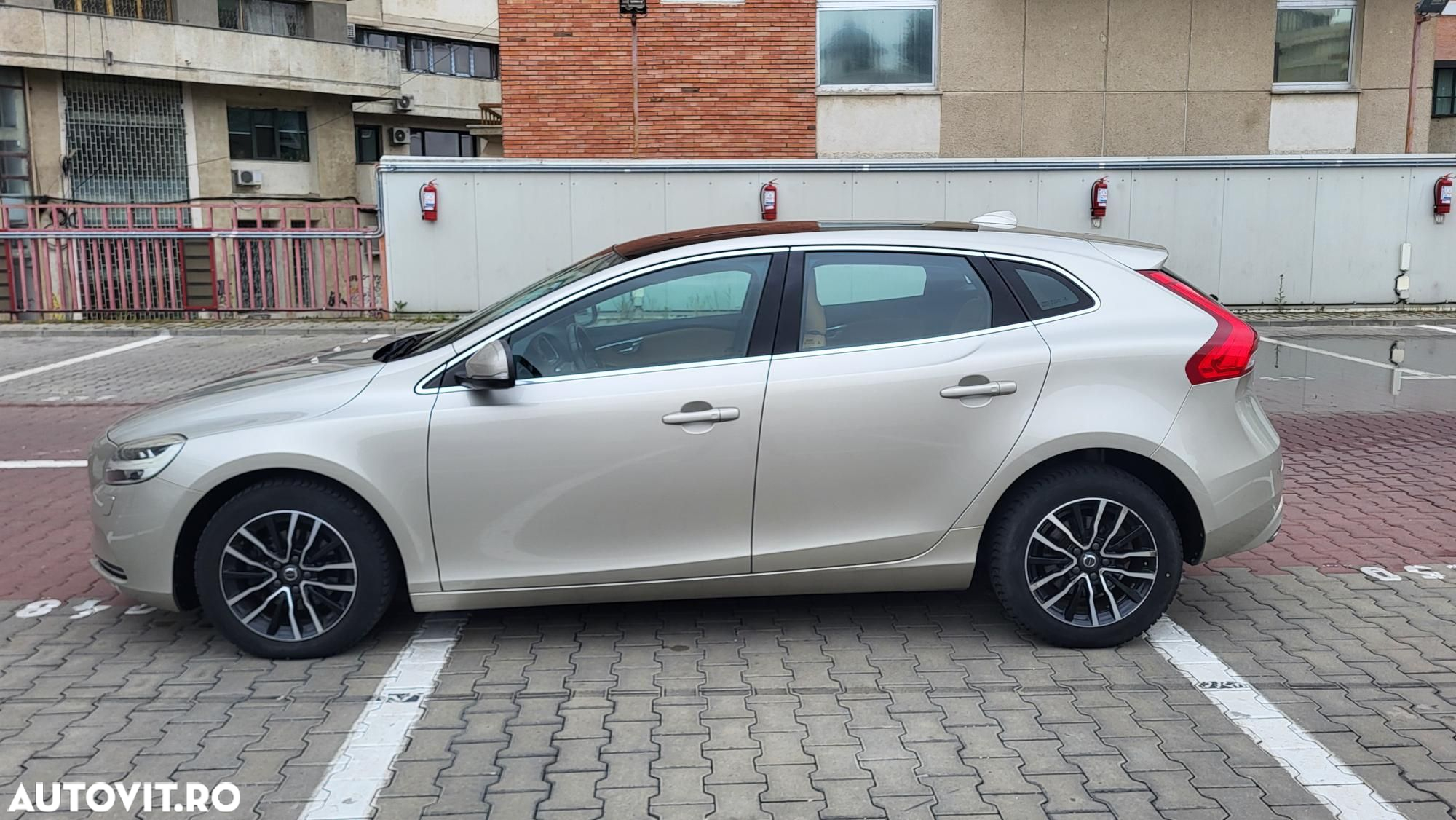 Volvo V40 - 4