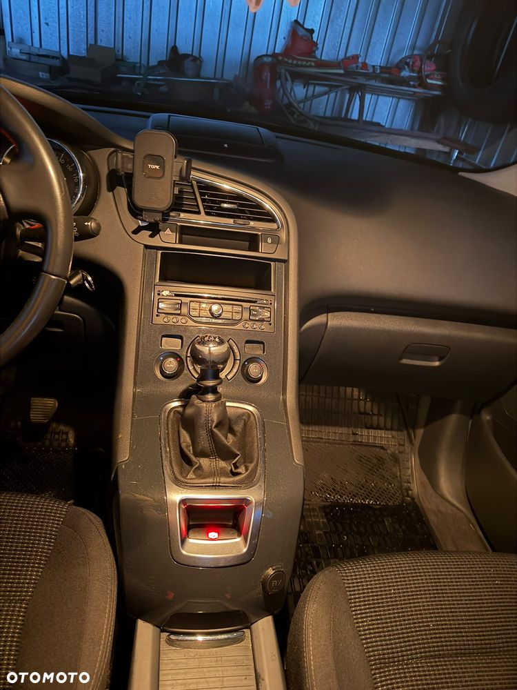 Peugeot 5008 1.6 HDi Active 7os - 22