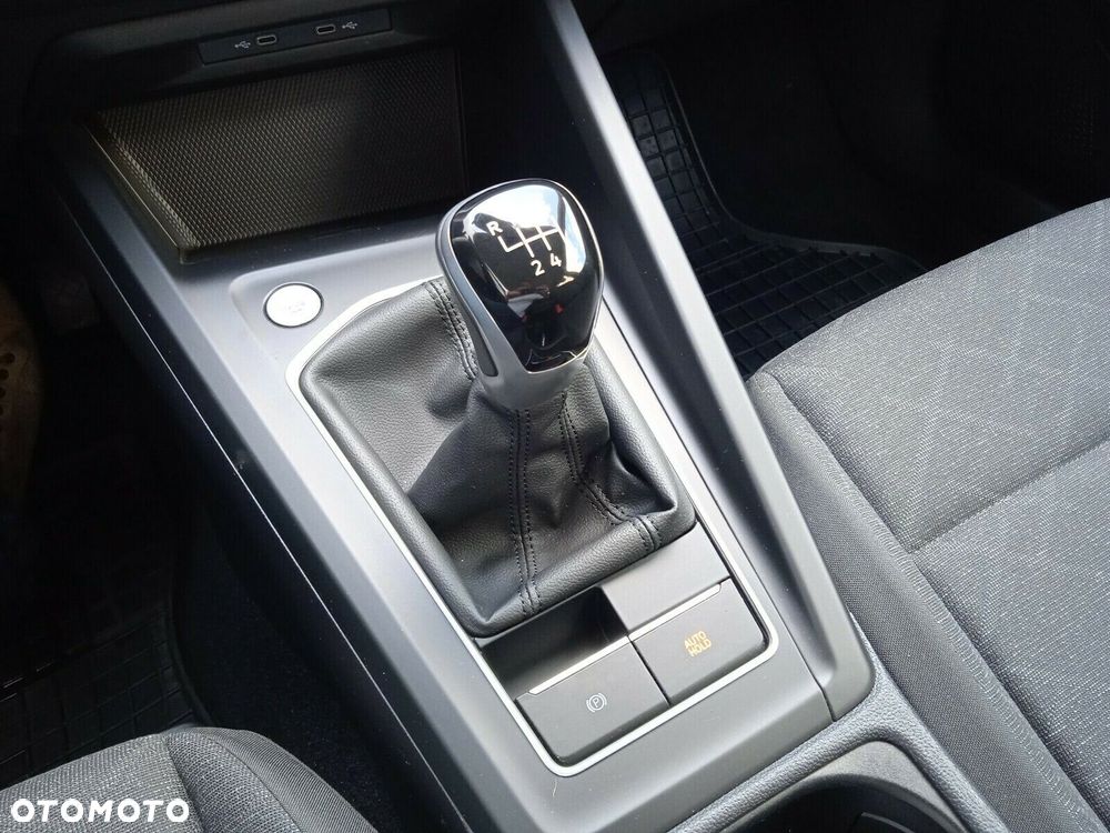 Volkswagen Golf - 27