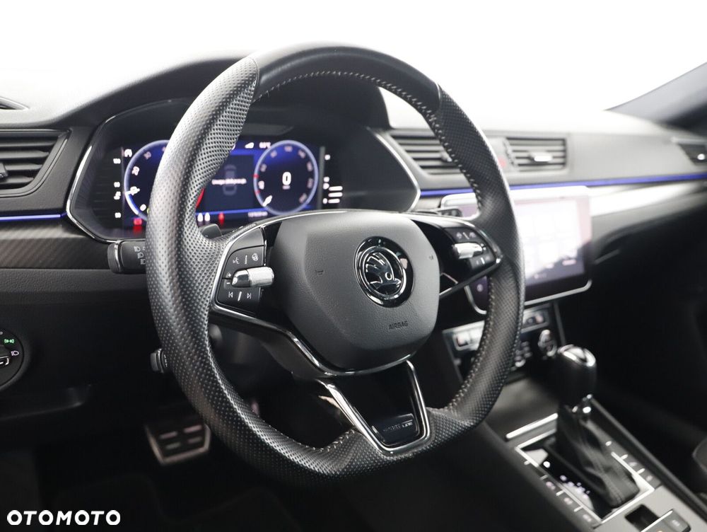 Skoda Superb 2.0 TDI SCR 4x4 Sportline DSG - 12