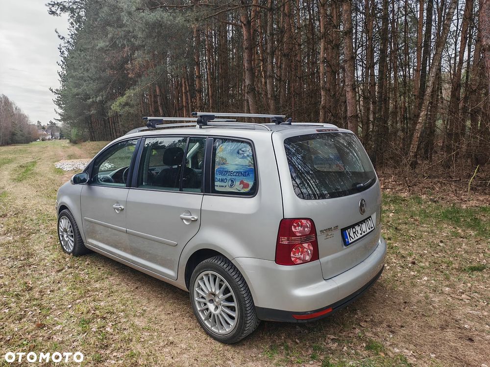Volkswagen Touran 1.9 TDI Highline - 5