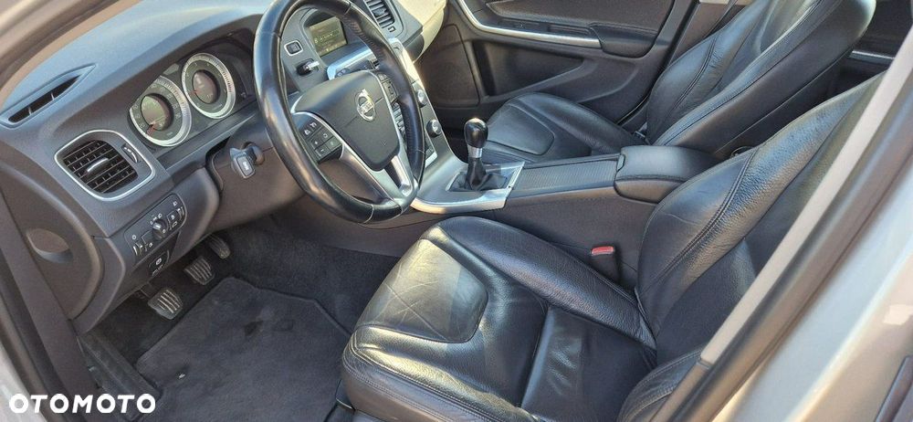 Volvo V60 - 37