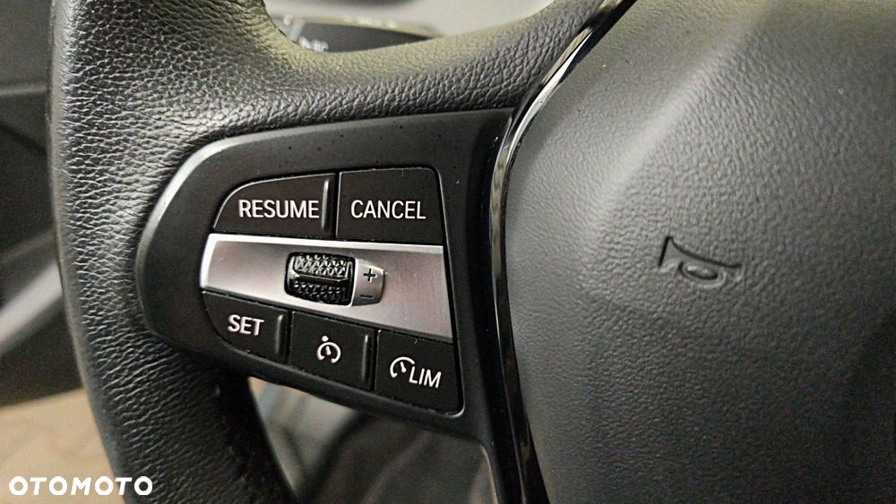 BMW Seria 1 118i Advantage - 21