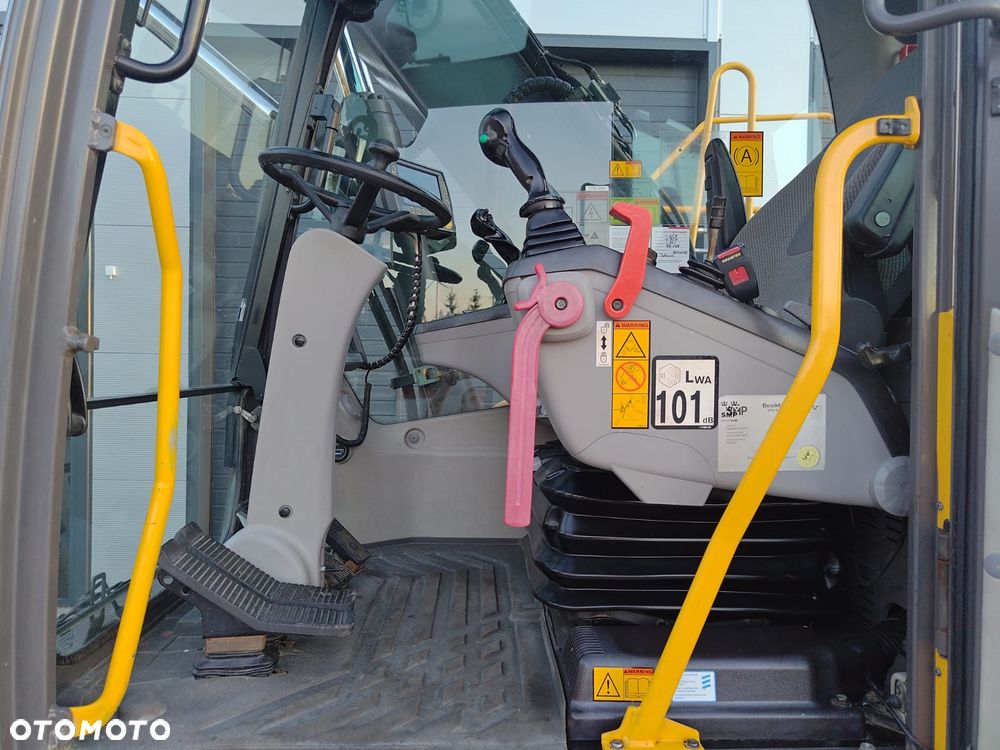 Volvo EW160D - 7