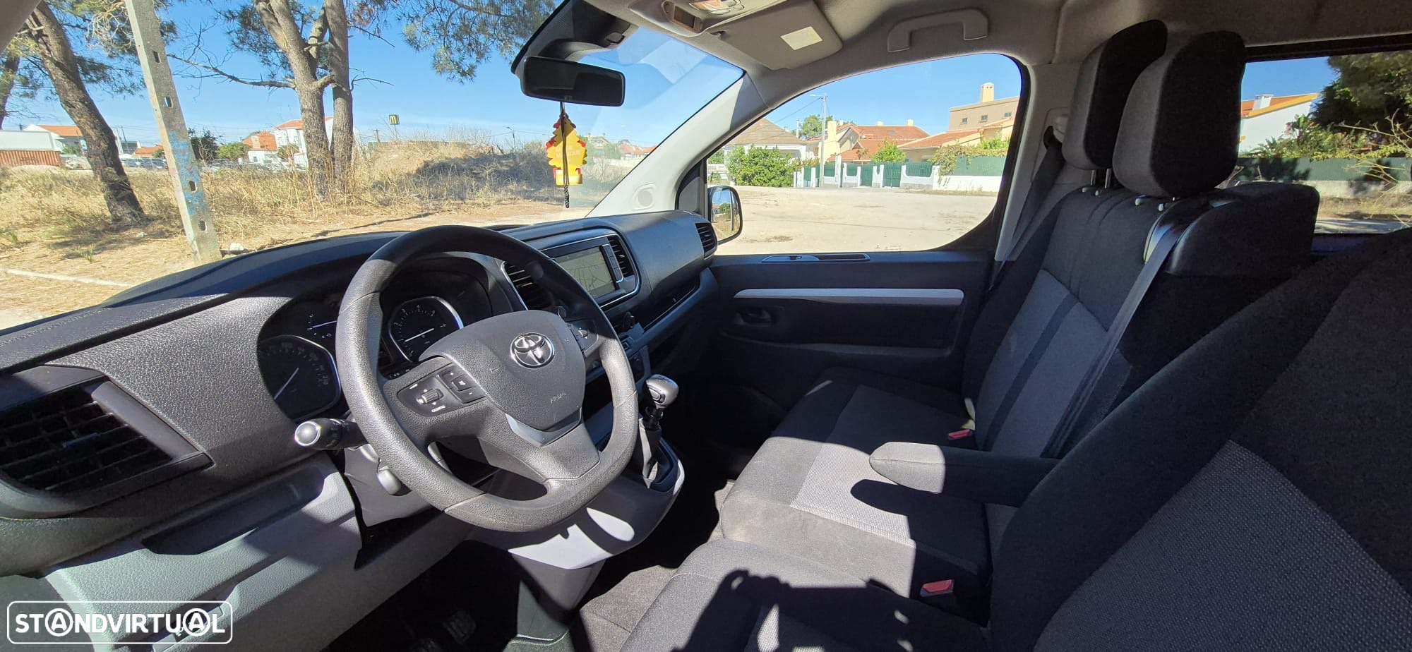 Toyota Proace 2.0 D-4D L2 6L - 7