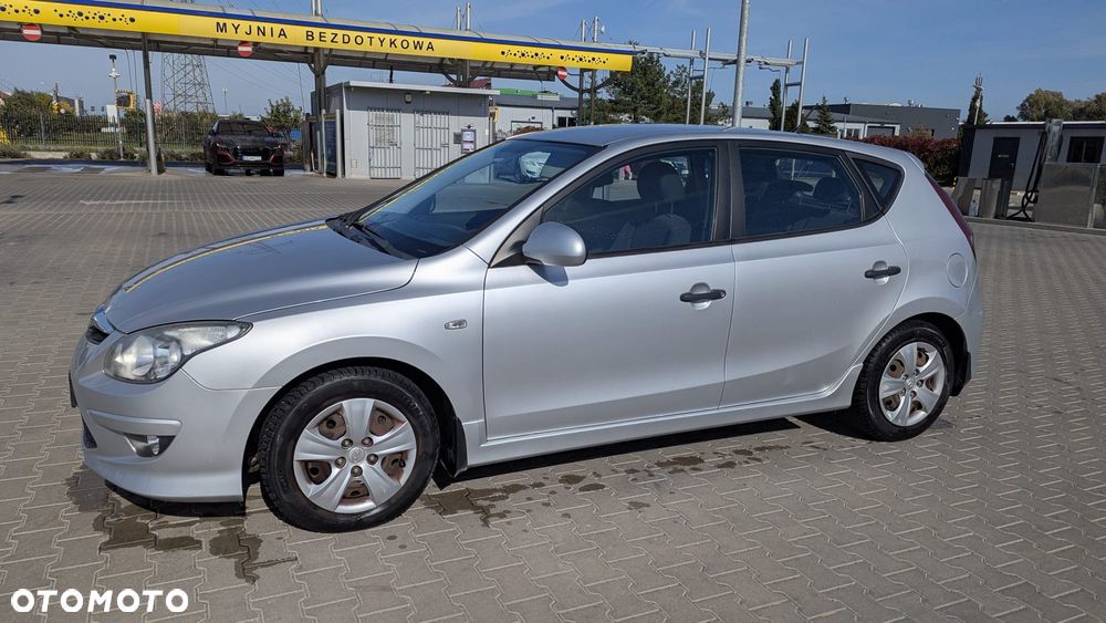 Hyundai I30 2011 photo 3
