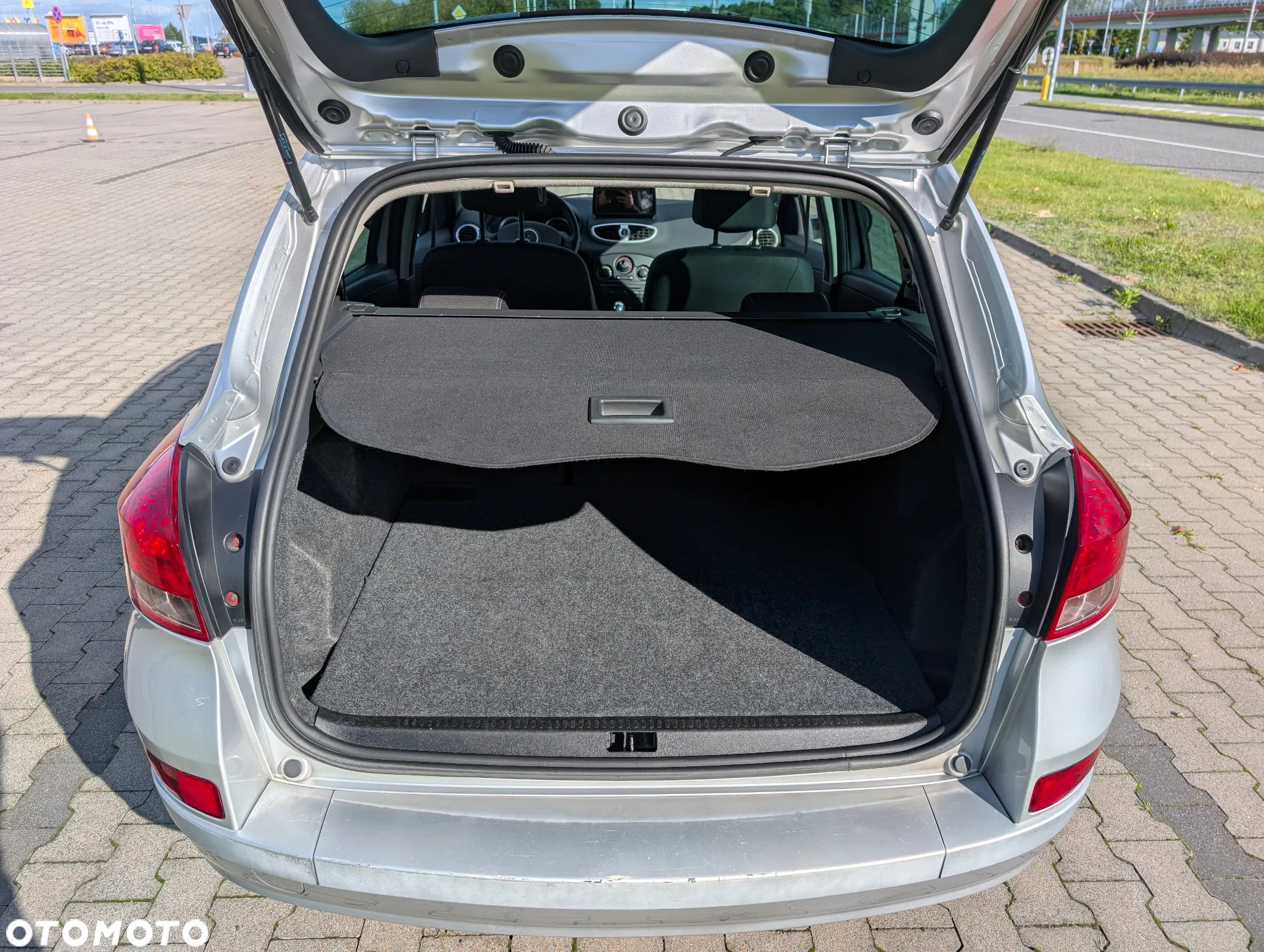 Renault Clio 1.5 dCi Grandtour Dynamique - 13